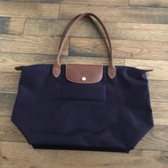Longchamp Handbags - Longchamp bag